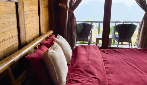 Basic Bungalow, 1 Double Bed, Balcony, Valley View