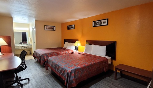 Deluxe Room, 2 Queen Beds