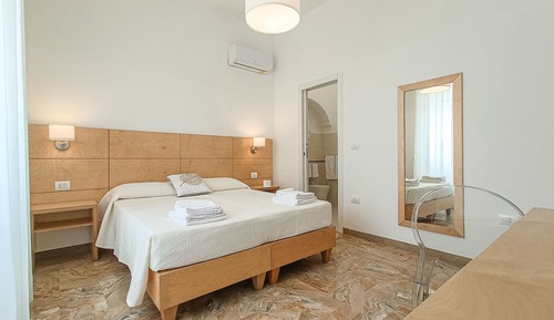 Standard Double or Twin Room, Ensuite