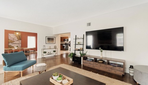 6 Bedroom Home