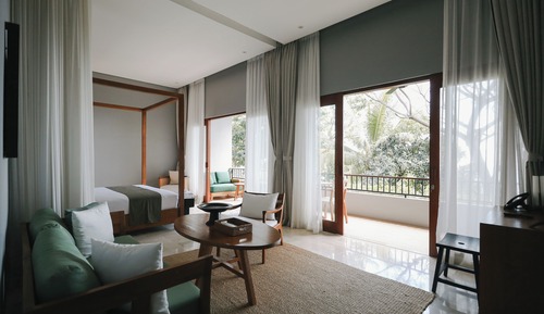 Junior Studio Suite