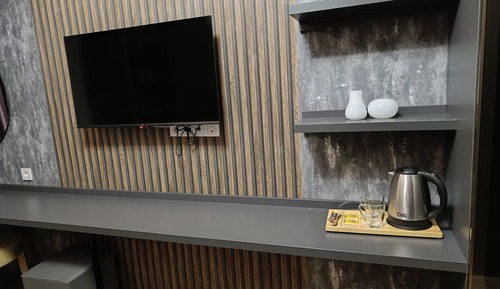 Economy Studio