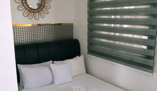 Room, Sea View