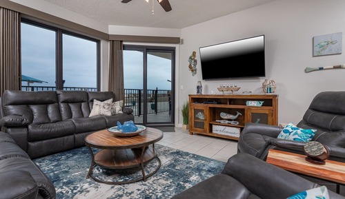 Condo, 3 Bedrooms