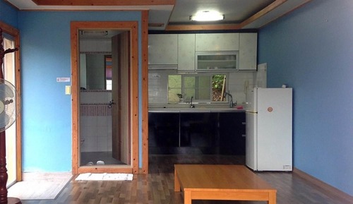 Room (1F sea)