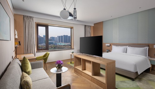 Premium Room, 1 King Bed