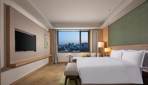 Suite, 1 Bedroom (Top Floor)