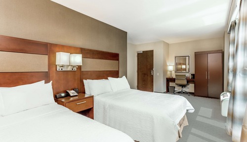 Room, 2 Double Beds, Accessible, Bathtub