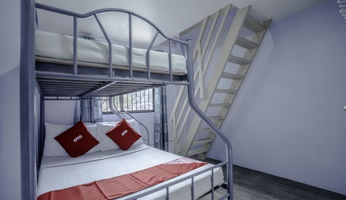 Suite, 3 Bedrooms
