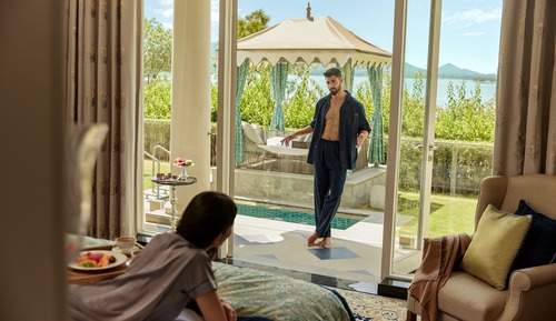 Raffles Oasis Suite