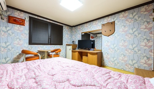 Room (Deluxe room)