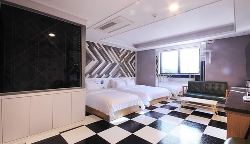 Room (VIP Twin (top quality mattress spa 65)