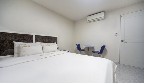 Room (Firstcomer Event (Room Random Assignm)