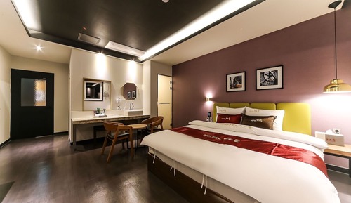 Room (Deluxe (10 pyeong or more / large bat)