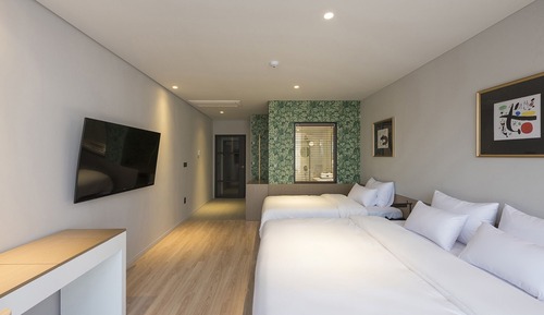 Room (Deluxe Twin (with breakfast))