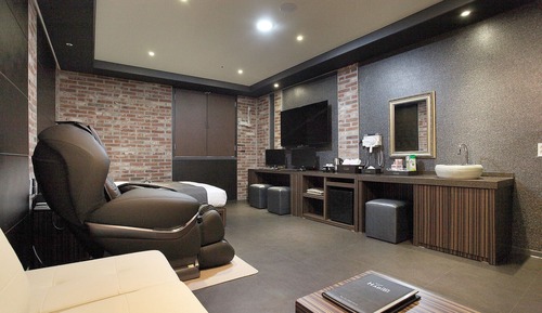 Room (Premium (massage chair))