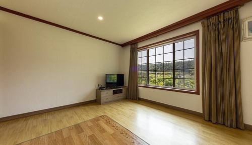 Room (Ondol Room with Separate Bedroom - Pe)