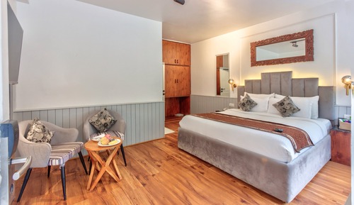Classic Double Room