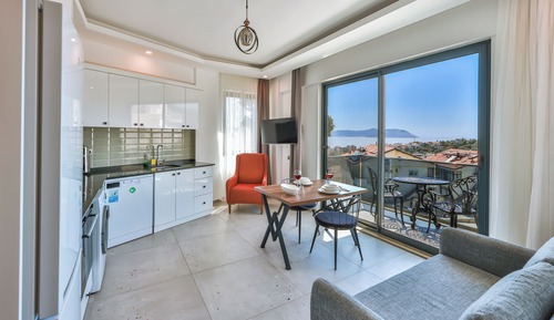 Ground Floor 1+1 Apart with Terrace and Sea View