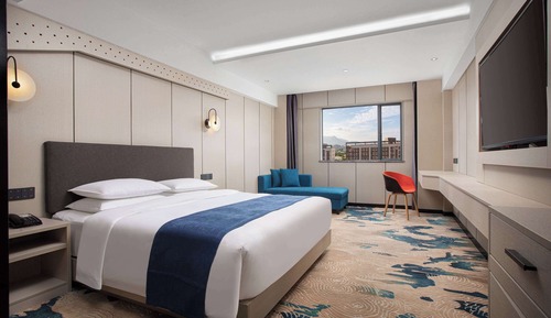 Deluxe Room, 1 King Bed, Non Smoking