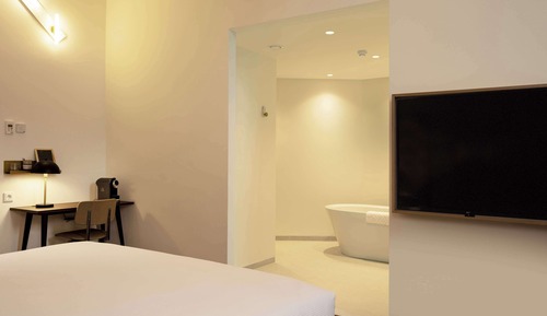 Deluxe Suite, 1 King Bed