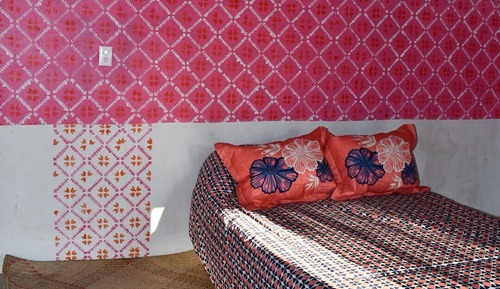 Basic Room, 1 King Bed