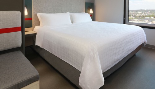 Standard Room, 1 King Bed