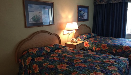 Type 02, Oceanfront Efficiency with 2 queen beds and Balcony