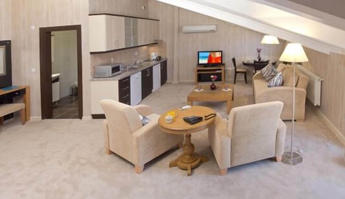 Presidential Penthouse, Garden View