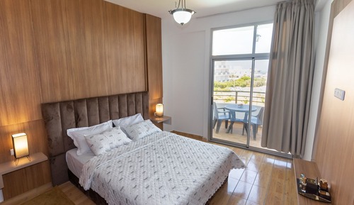 Grand Apartment