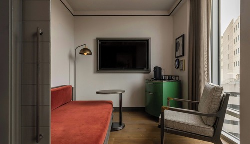 Suite, 1 Bedroom, City View
