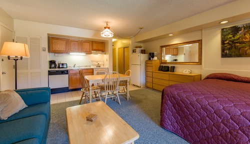 Standard Studio Suite, Kitchen