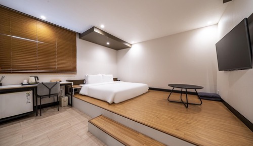 Room (Premium (Netflix Duplex Ondol Bed Lar)