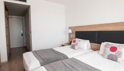 Comfort Twin Room