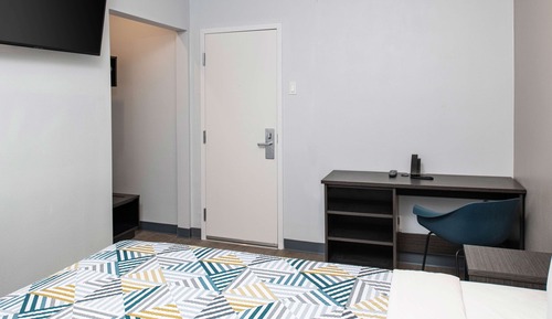 Standard Room, 1 King Bed, Non Smoking