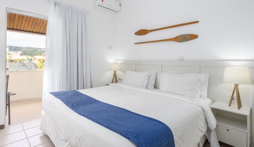 Deluxe Room, Pool View