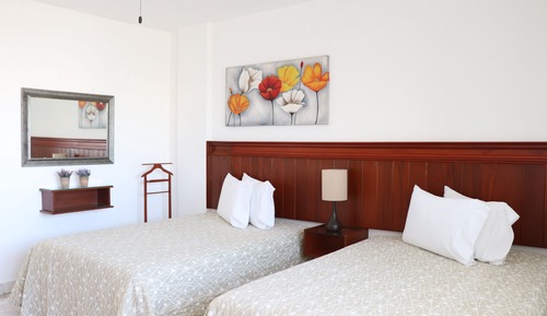 Basic Room, 2 Double Beds