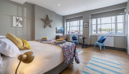 Double Room, Ensuite, Partial Sea View