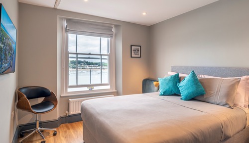 Economy Double Room, Ensuite, Sea View