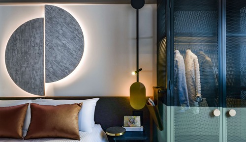 Room, 1 Queen Bed (QT)