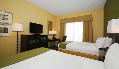 Suite, 2 Queen Beds, Non Smoking