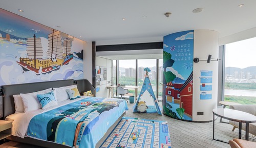 Junior Suite, 1 King Bed (Kids Theme)