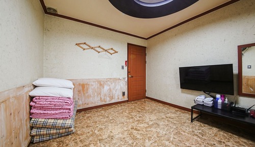 Room (Ondol)