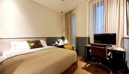 Room (Standard Premium-No-Hard 1PC (55 UHD )