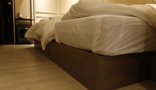 Room (Deluxe Massage - No-Hard 2PC (Bodyfri)