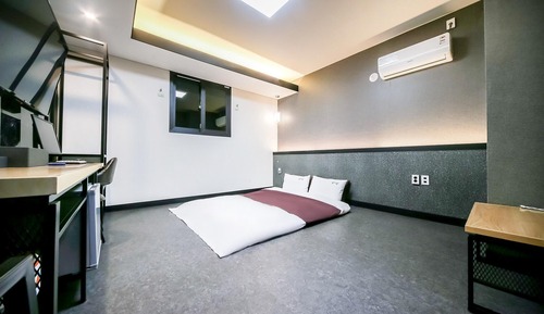 Room (Korean Room - MOVIE Movie Room (*Netf)