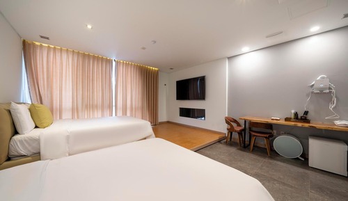 Room (Twin room-A (air purifier hot spring )