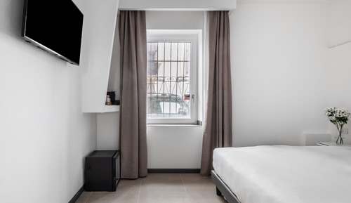 Small Room - Accessible