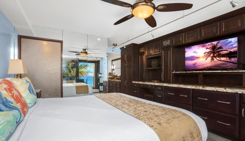 Condo (2 Bedrooms)