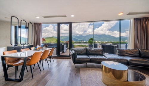 Executive Penthouse, Balcony, River View